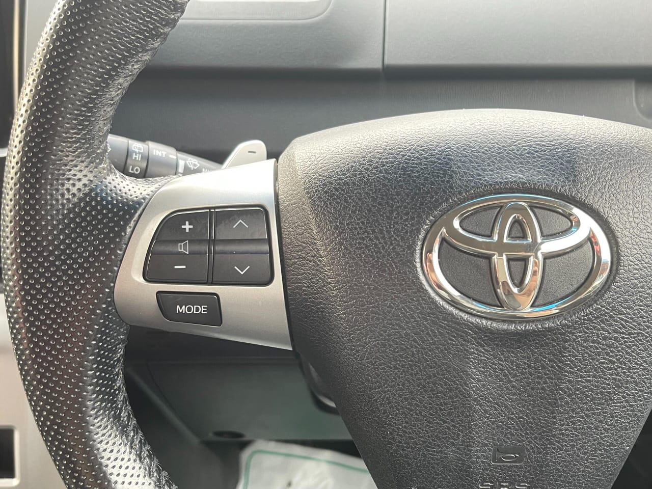 2013 Toyota Voxy
